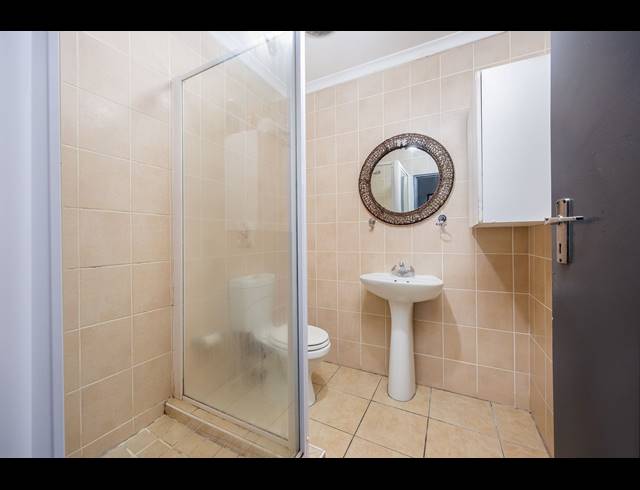 5 BEDROOM HOUSE FOR SALE IN HAGLEY